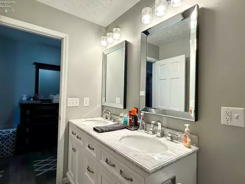 511 E Stoneway Dr, Sandusky, OH 44870 photo 17