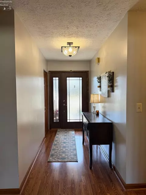 511 E Stoneway Dr, Sandusky, OH 44870 photo 5
