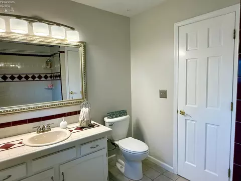 511 E Stoneway Dr, Sandusky, OH 44870 photo 24