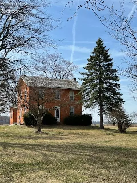 8090 W County Road 18, Fostoria, OH 44830