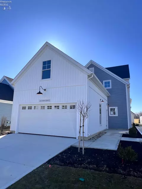 2412 Torino, Port Clinton, OH 43452