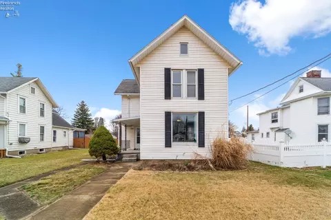 284 Southwest, Bellevue, OH 44811