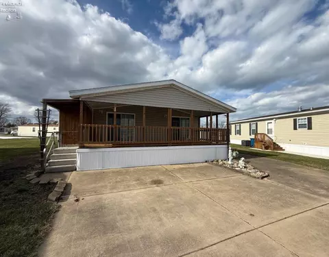 124 Palmer Dr, Sandusky, OH 44870