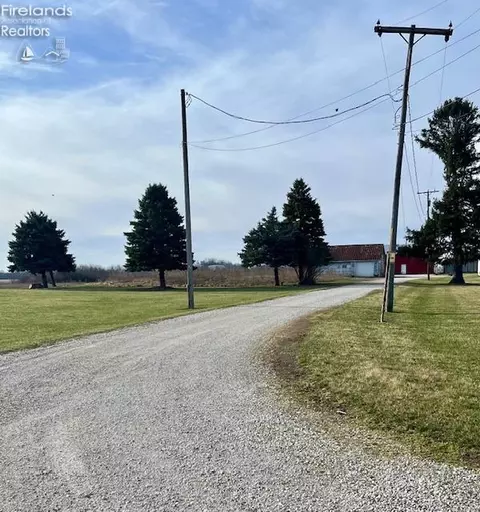 470 Maple St, Helena, OH 43435