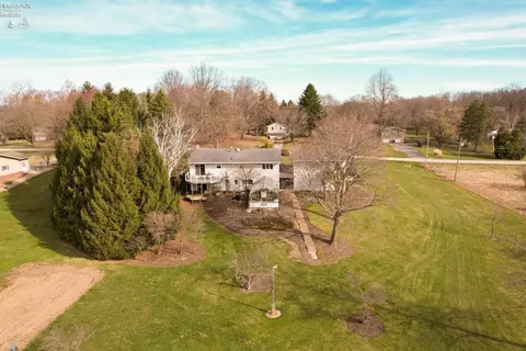 Exterior - 2710 Scheid Rd, Huron, OH 44839 photo 4 of 20