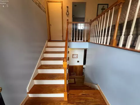 Entry Way - 2710 Scheid Rd, Huron, OH 44839 photo 3 of 4