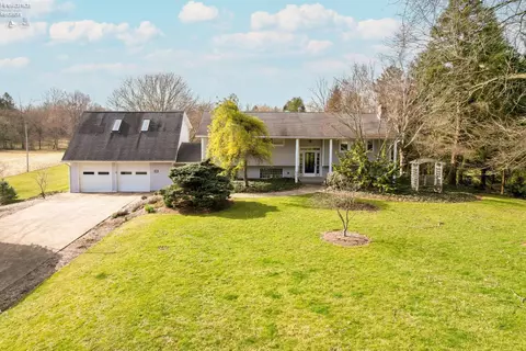 2710 Scheid Rd, Huron, OH 44839