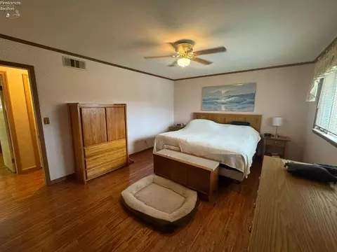 Bedroom - 2710 Scheid Rd, Huron, OH 44839 photo 2 of 10