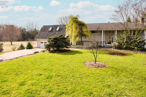 Exterior - 2710 Scheid Rd, Huron, OH 44839 photo 5 of 20