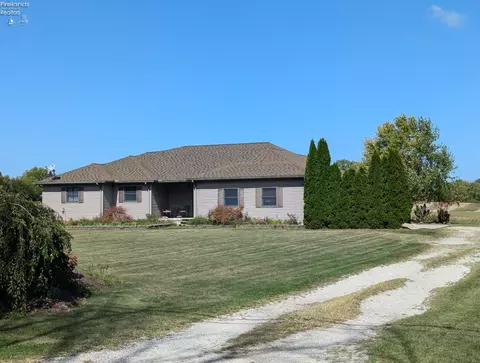 7217 Parker Rd, Castalia, OH 44824