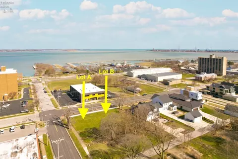1 E Market St, Sandusky, OH 44870