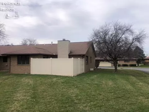 18 Windstone Dr, Findlay, OH 45840 photo 4