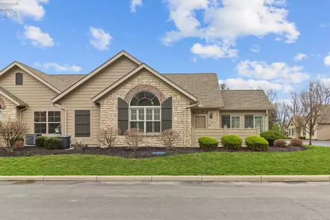 4004 Coventry Ln, Huron, OH 44839