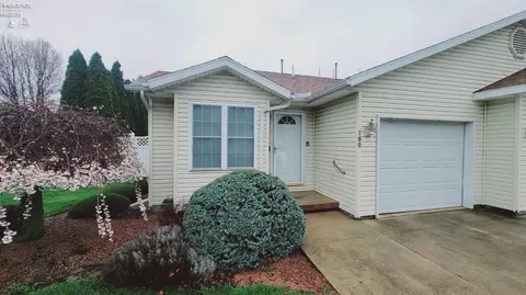 100 Grand Ave, Clyde, OH 43410