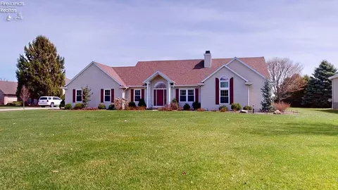 2639 Morrison Rd, Fremont, OH 43420