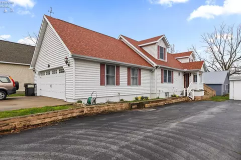 8067 E Mary Ln, Marblehead, OH 43440