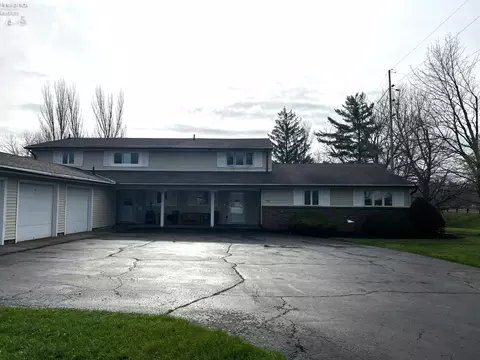 505 Liberty Dr #A, Huron, OH 44839