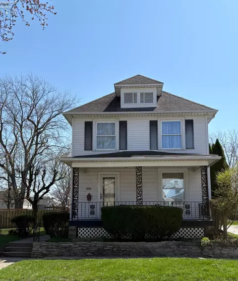 331 Circular St, Tiffin, OH 44883 photo 2
