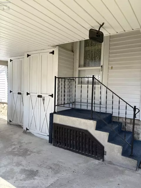 331 Circular St, Tiffin, OH 44883 photo 6