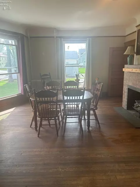405 Maple St, Willard, OH 44890 photo 7
