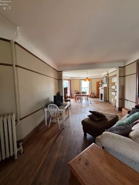 405 Maple St, Willard, OH 44890 photo 9