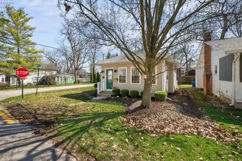 403 Cherry Ave, Lakeside, OH 43440 photo 4