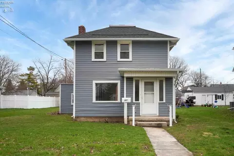 407 Superior St, Genoa, OH 43430