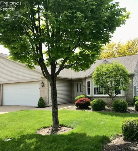 4113 Greenfield Dr, Sandusky, OH 44870