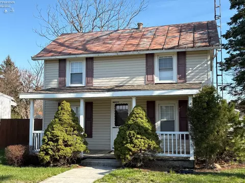 206 W Euclid St, Green Springs, OH 44836