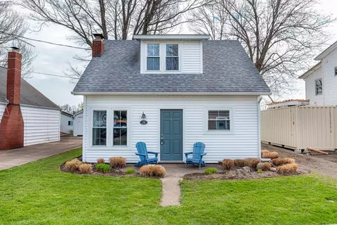 12503 W Lake Road Cottage 12, Vermilion, OH 44089