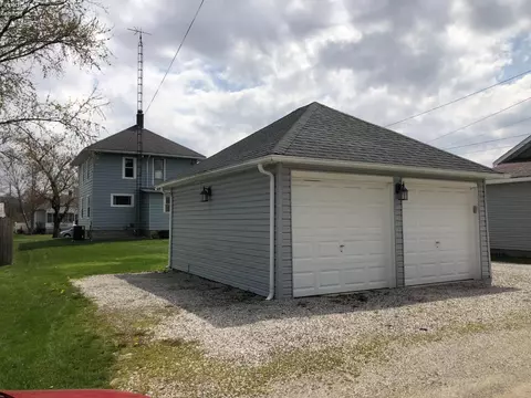 Exterior - 810 Park, Willard, OH 44890 photo 3 of 5
