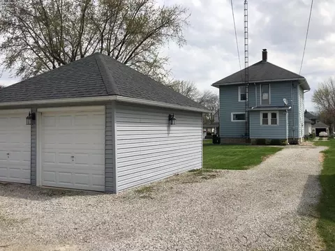 Exterior - 810 Park, Willard, OH 44890 photo 2 of 5