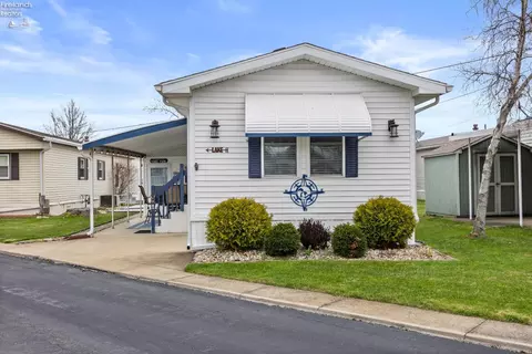 8175 N Shore Blvd #70, Marblehead, OH 43440