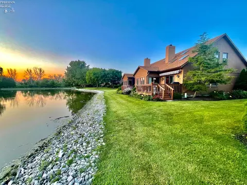 100 N Harbors End Dr, Port Clinton, OH 43452