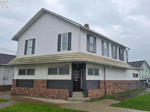 1236 W Monroe St, Sandusky, OH 44870