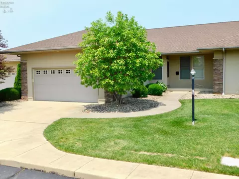 7 Executive Village Ct, Norwalk, OH 44857