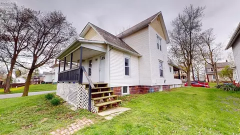 Exterior - 635 Dale St, Willard, OH 44890 photo 3 of 4