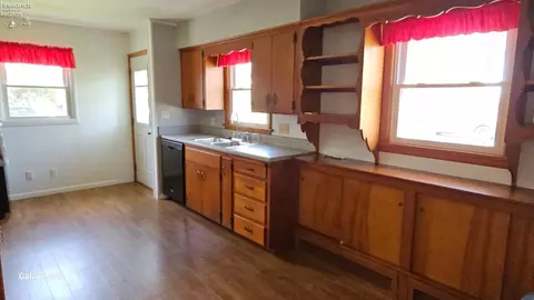 Other - 1313 E 4th St, Marblehead, OH 43440 photo 3 of 10
