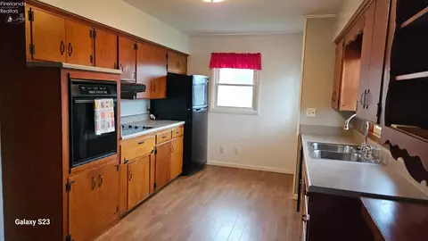 Kitchen - 1313 E 4th St, Marblehead, OH 43440 photo 1 of 1