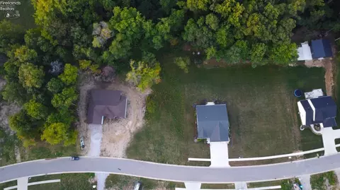 36 Whitefield Blvd, Norwalk, OH 44857