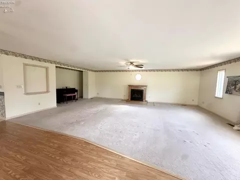 Living - 1107 E Bogart Rd, Sandusky, OH 44870 photo 1 of 4