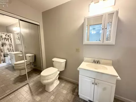 Bath - 1107 E Bogart Rd, Sandusky, OH 44870 photo 3 of 11