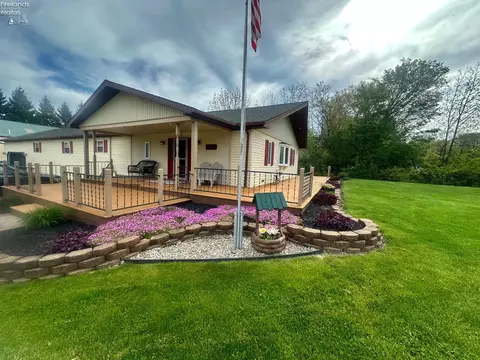 Exterior - 1107 E Bogart Rd, Sandusky, OH 44870 photo 9 of 12