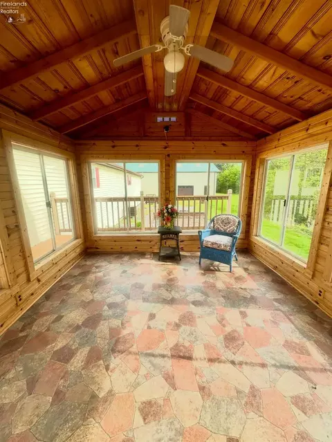Exterior - 1107 E Bogart Rd, Sandusky, OH 44870 photo 7 of 12