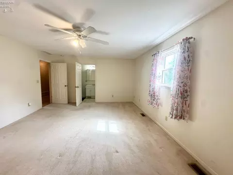 Bedroom - 1107 E Bogart Rd, Sandusky, OH 44870 photo 7 of 9