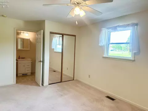 Bedroom - 1107 E Bogart Rd, Sandusky, OH 44870 photo 1 of 9