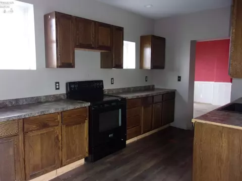 109 S Davis St, Forest, OH 45843 photo 7