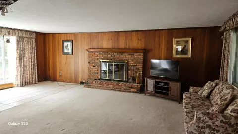 310 E 5th St, Lakeside, OH 43440 photo 8