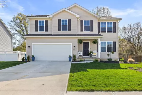 6035 Conneaut Light Dr, Vermilion, OH 44089