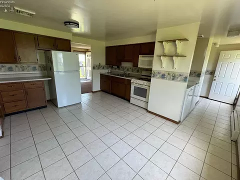 513 S Beech St, Bryan, OH 43506 photo 9